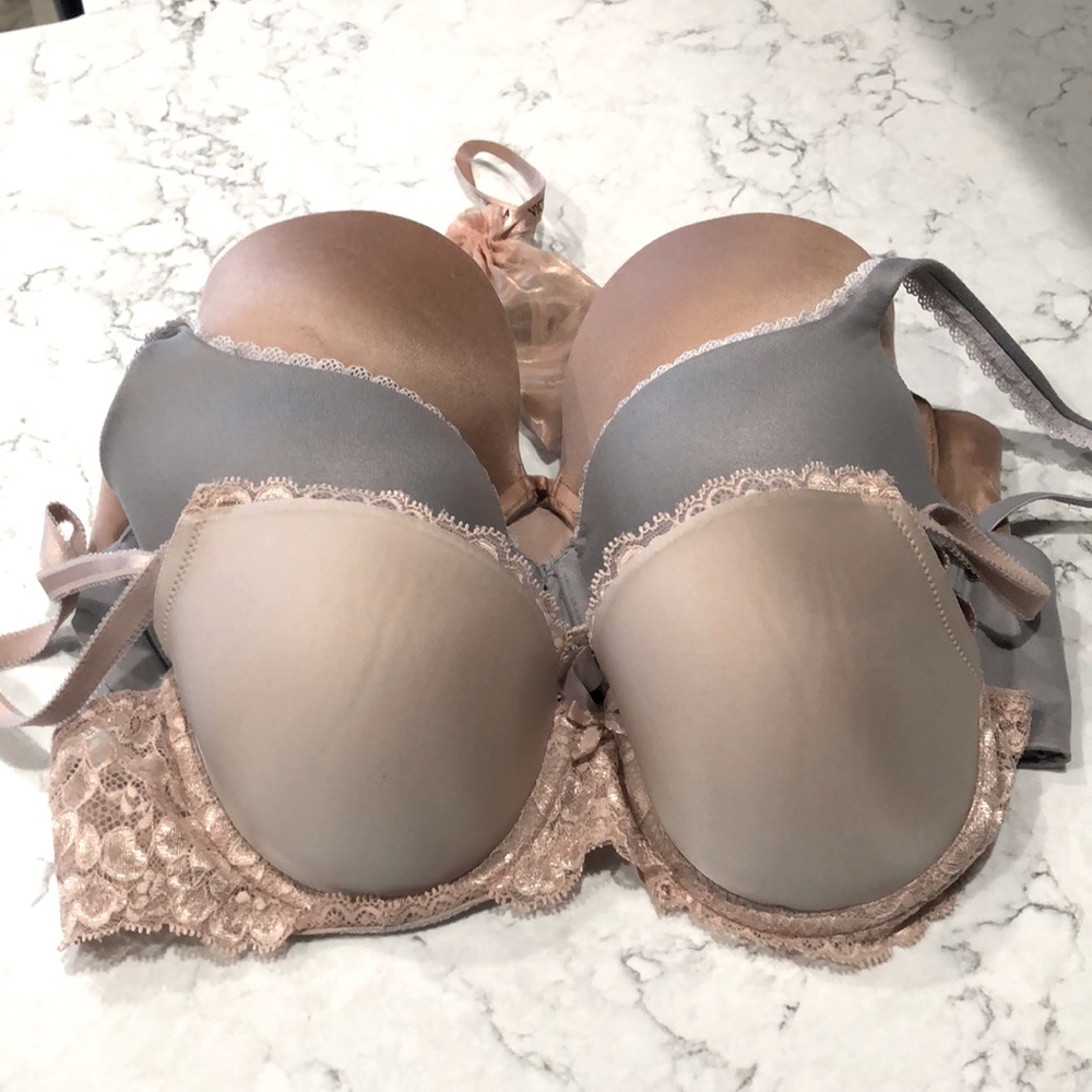 Victoria’s Secret Bras 34C